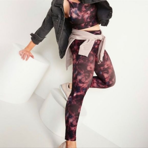 EUC Old Navy PowerSoft high-rise leggings, size XL, black and burgundy tie dye - Picture 9 of 10